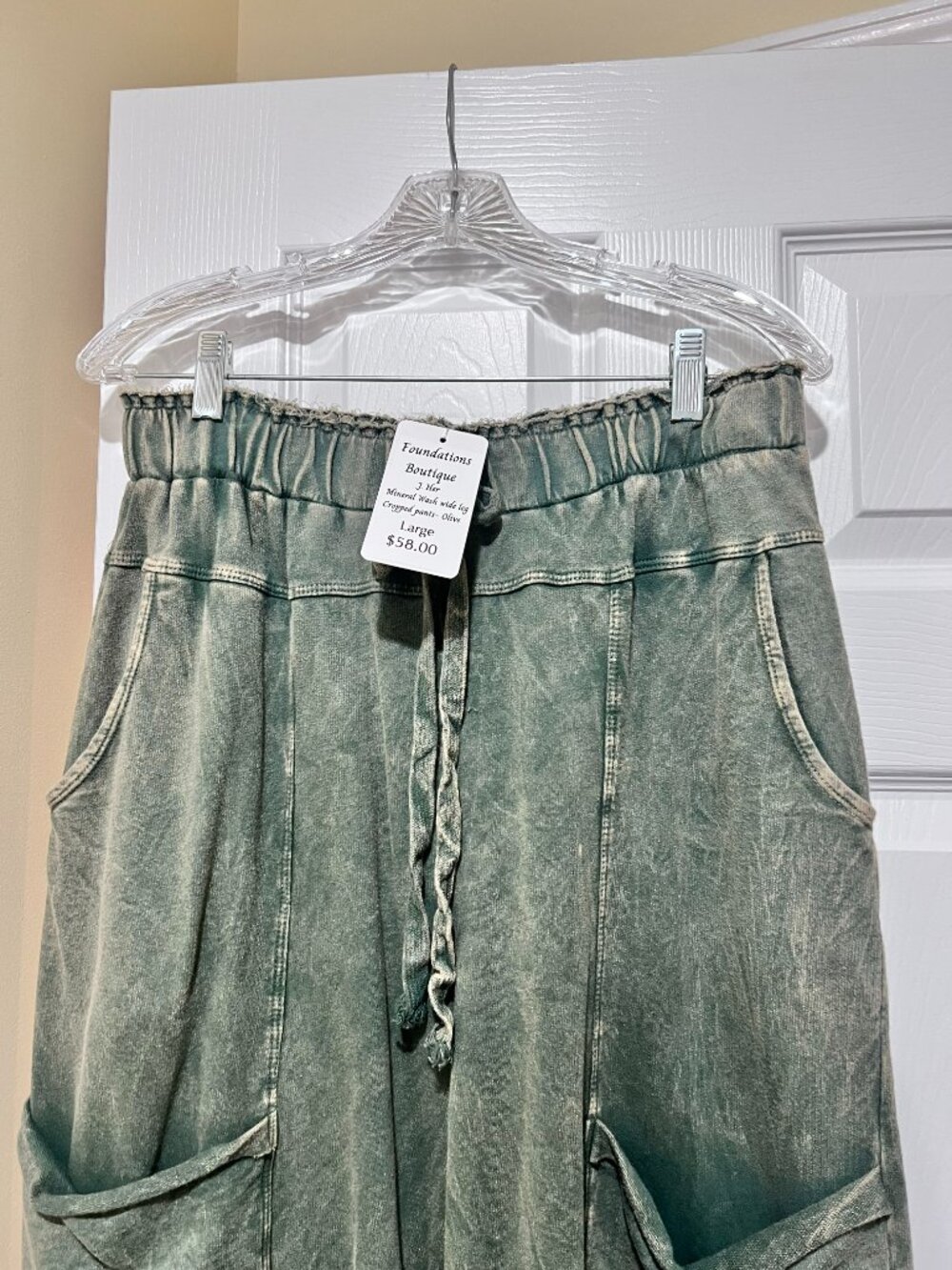 NWT: J.Her Mineral Wash Wide Leg Cropped Pants – Olive – Large - Picture 3 of 3